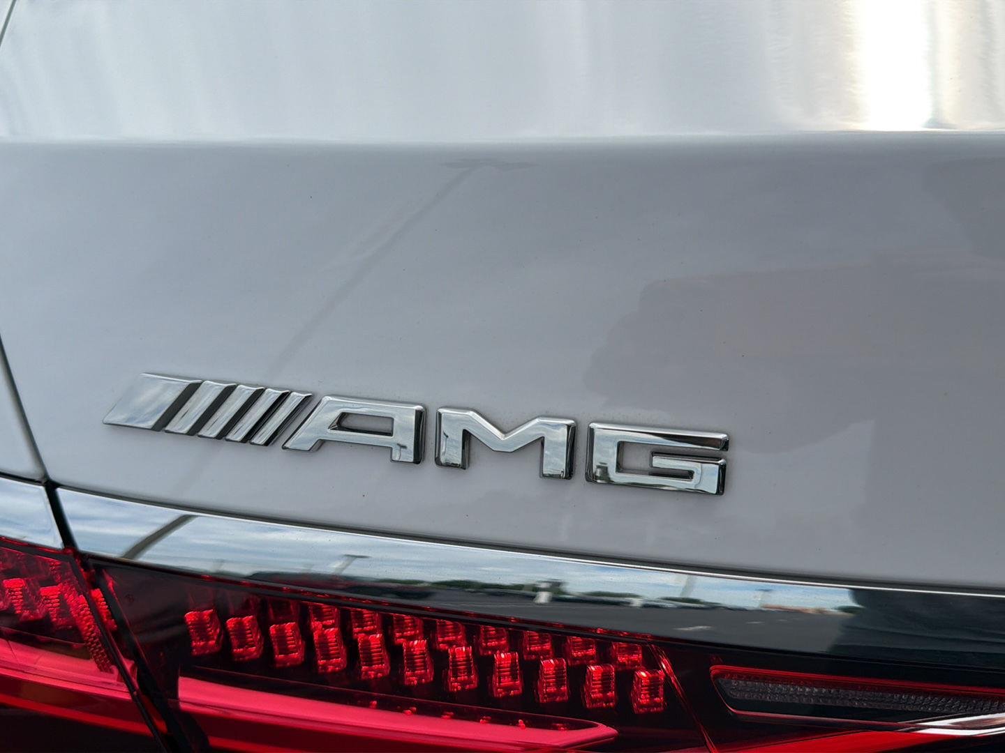 Used 2024 MANUFAKTUR Moonlight White Metallic Mercedes-Benz AMG® S 63 E image 27