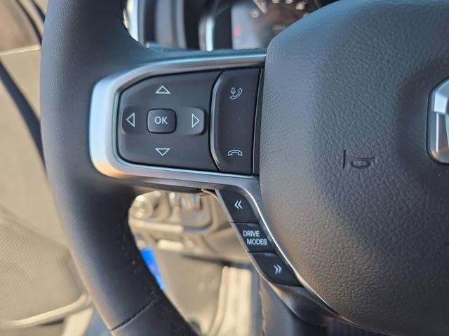 New 2026 Hydro Blue Pearl-Coat Exterior Paint RAM BIG HORN image 23