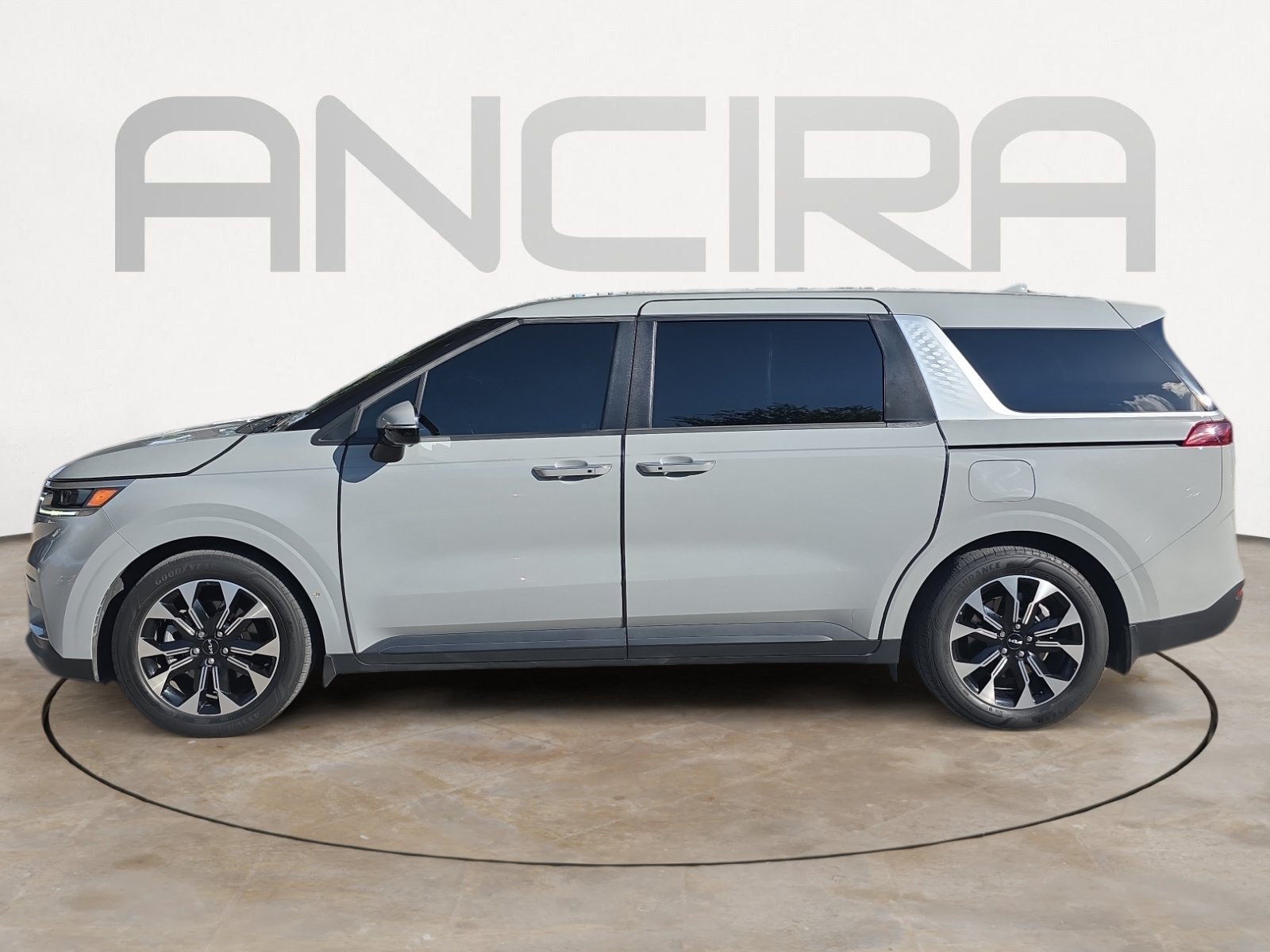 Certified Used 2024 Ceramic Silver Kia EX image 4