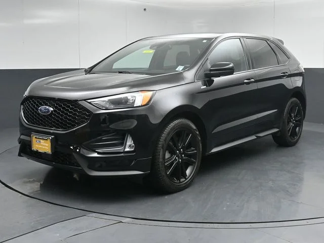 2024 Ford Edge ST-Line AWD's photo