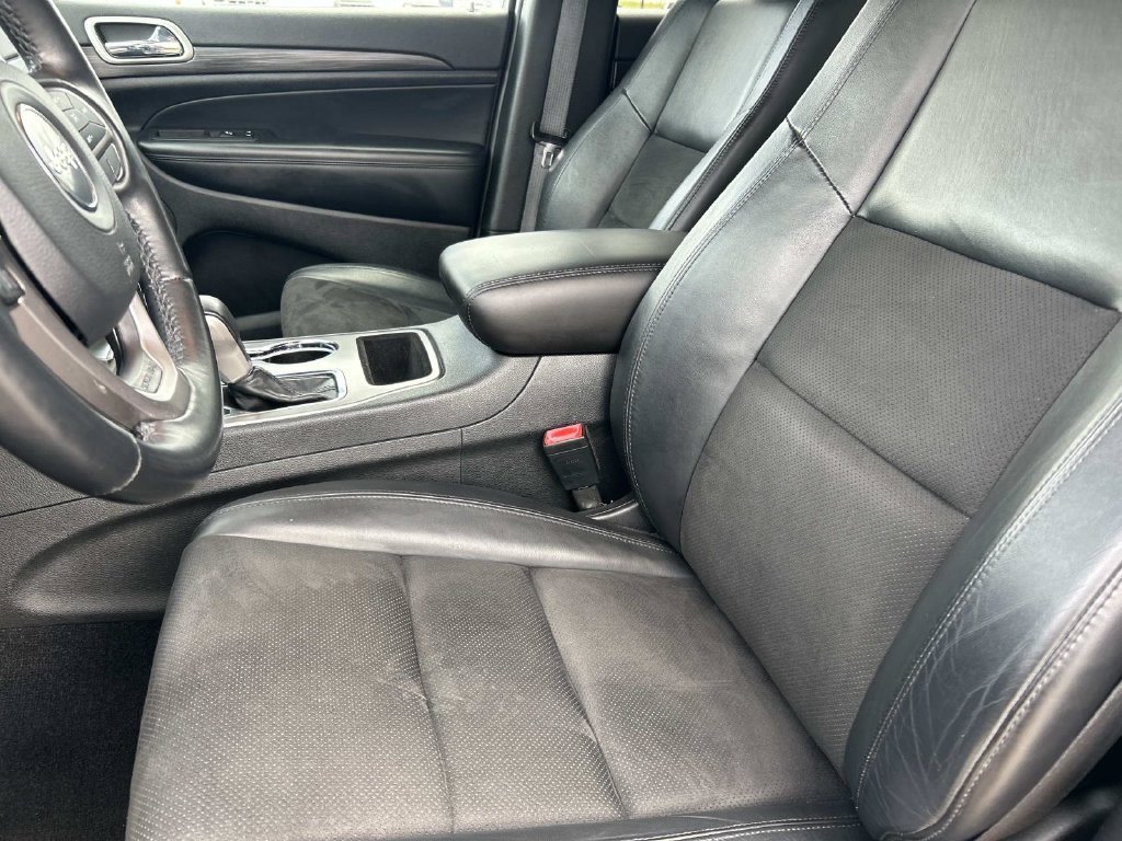 Certified Used 2021 Gray Clearcoat Jeep Laredo X image 27