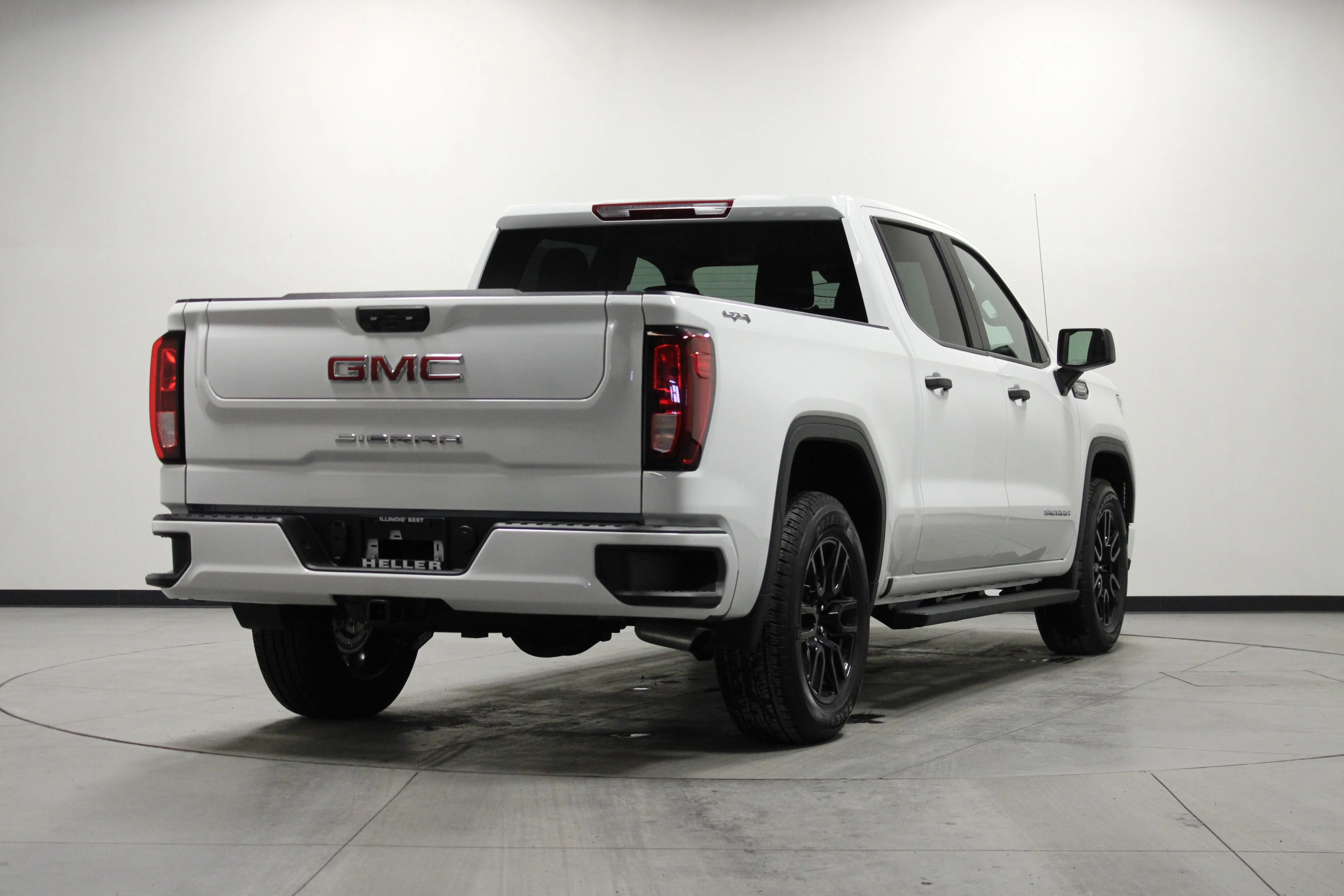 2026 GMC Sierra 1500 Pro - Photo 4