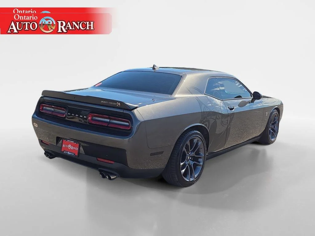 Used 2023 Granite Pearlcoat Dodge R/T Scat Pack image 5
