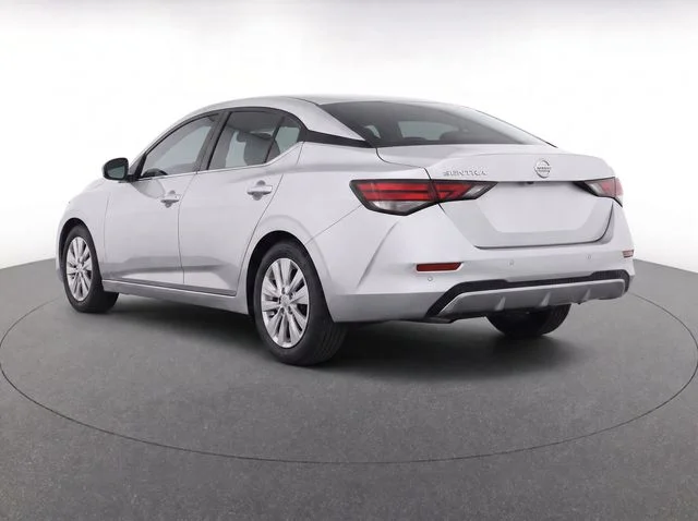 Used 2023 Silver Nissan S image 7