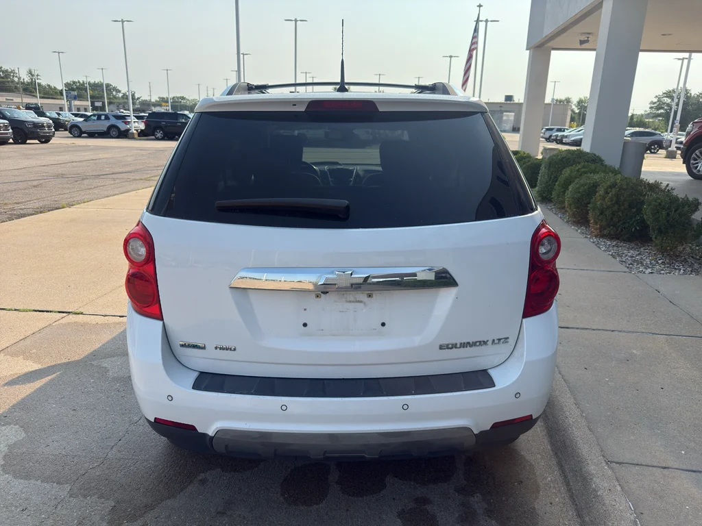 Used 2012 Summit White Chevrolet LTZ image 7