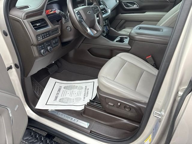 Used 2023 Beige Chevrolet Z71 image 25
