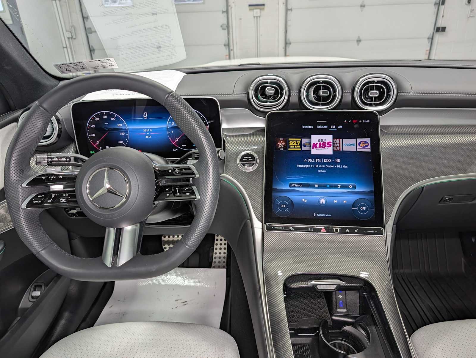Used 2026 Polar White Mercedes-Benz GLC 300 image 18