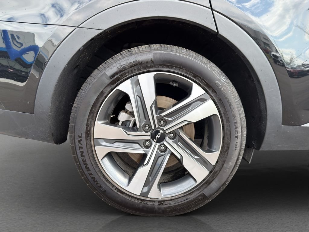 Used 2023 Black Kia SX Prestige image 23