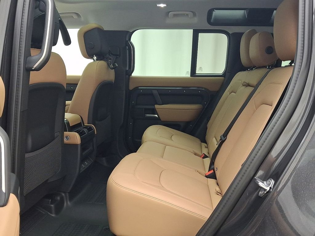 New 2026 Carpathian Grey LAND ROVER X-Dynamic SE image 6