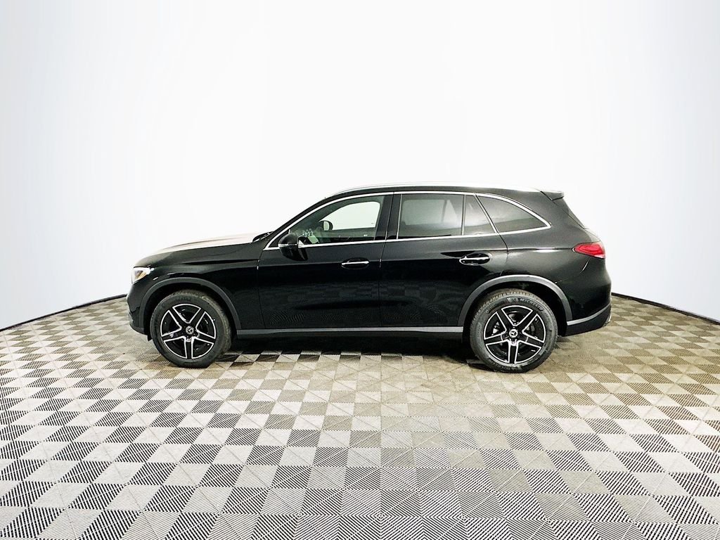 New 2026 Black Mercedes-Benz GLC 300 image 3