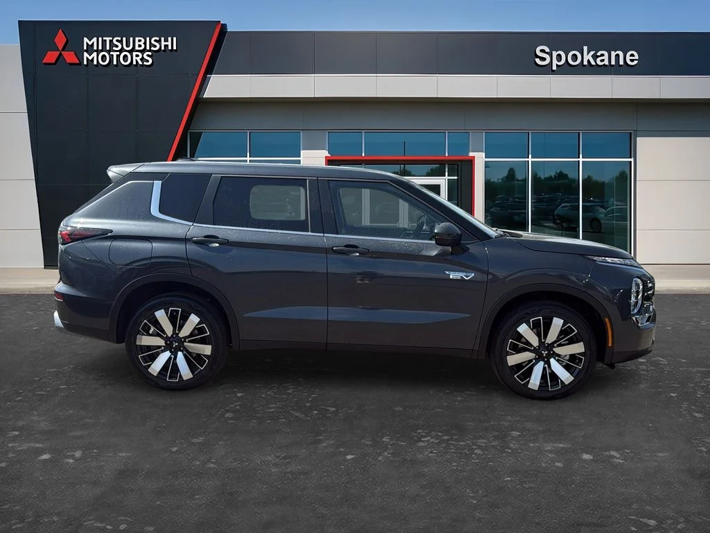 New 2026 Graphite Gray Mitsubishi SE S-AWC image 6