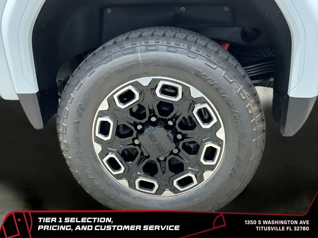 New 2026 Glacier White Tricoat GMC Denali Ultimate image 47