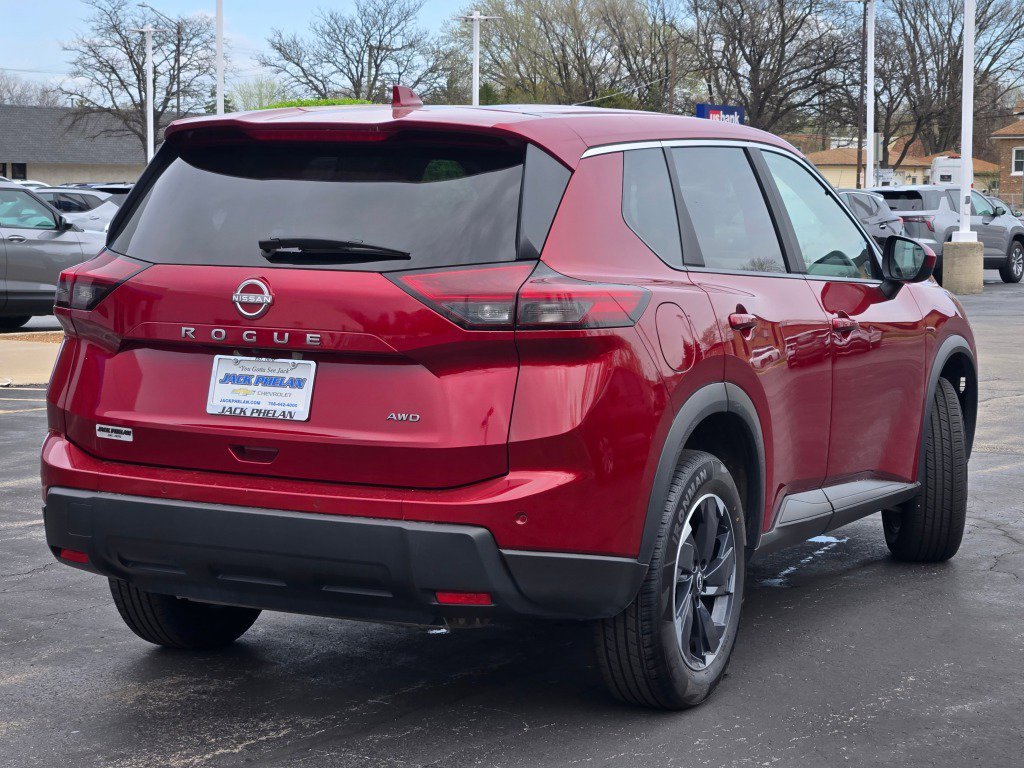 2025 Nissan Rogue SV - Photo 11