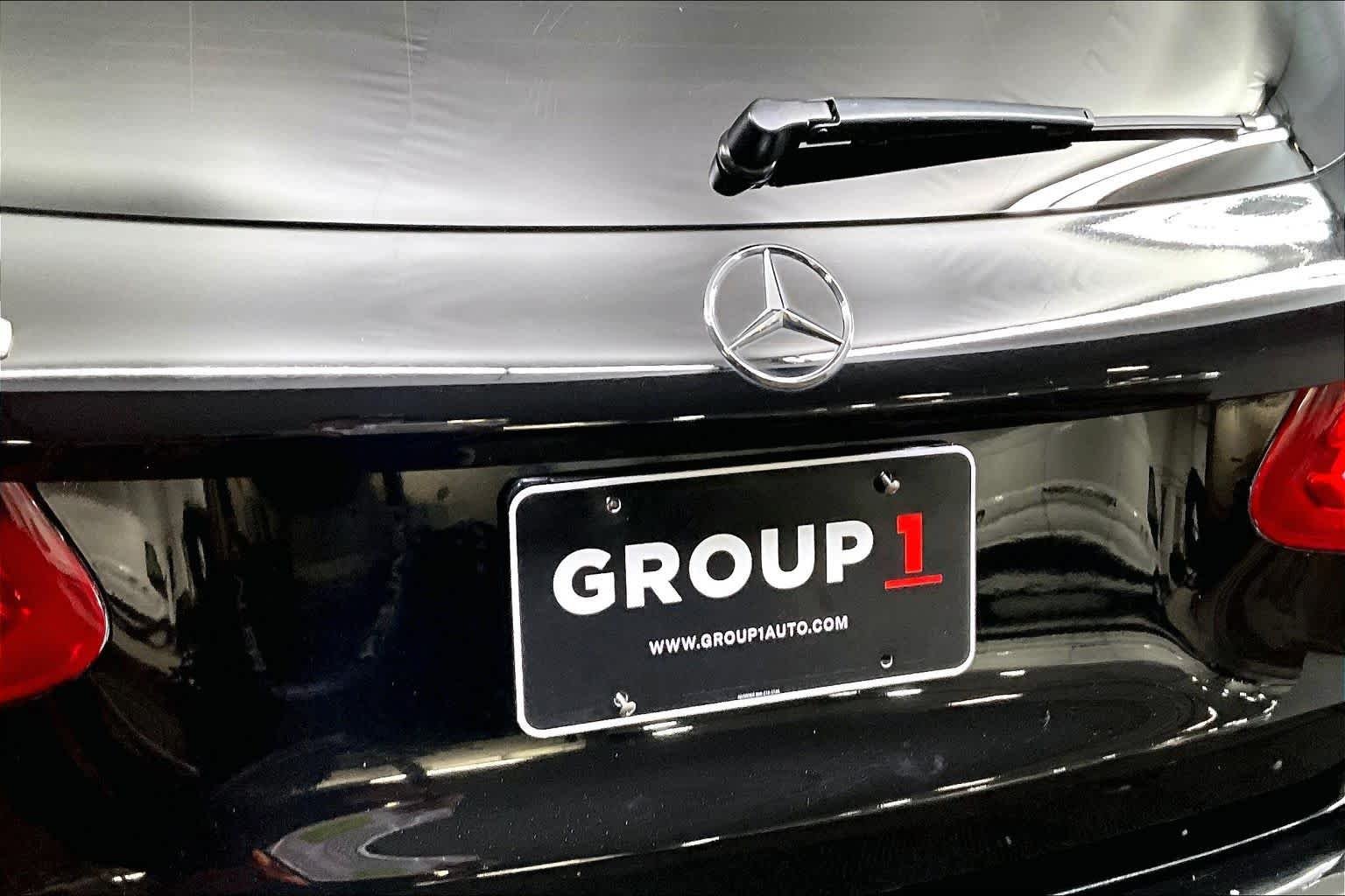 Used 2018 Black Mercedes-Benz GLC 300 image 28
