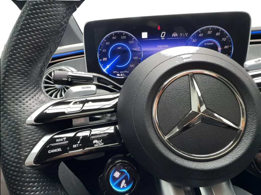 Used 2023 White Mercedes-Benz Base image 40