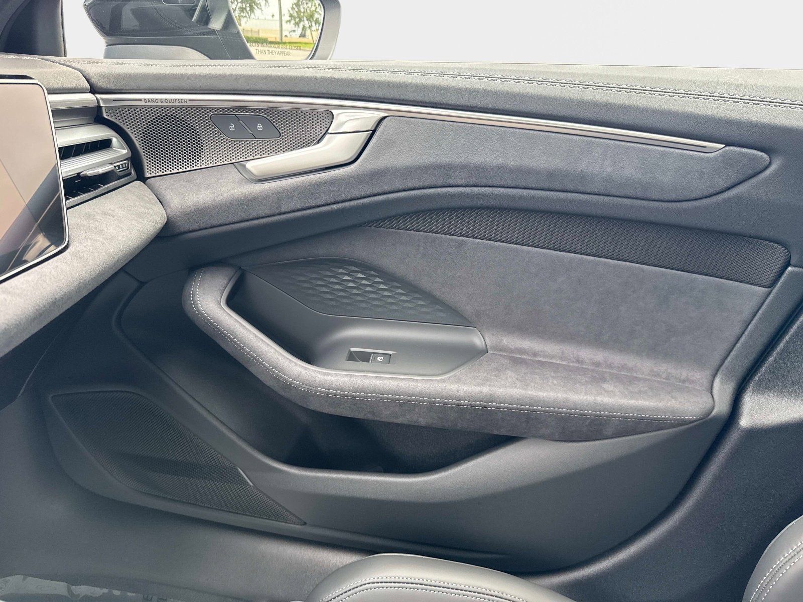 New 2026 Daytona Gray Pearl Effect Audi Prestige image 22