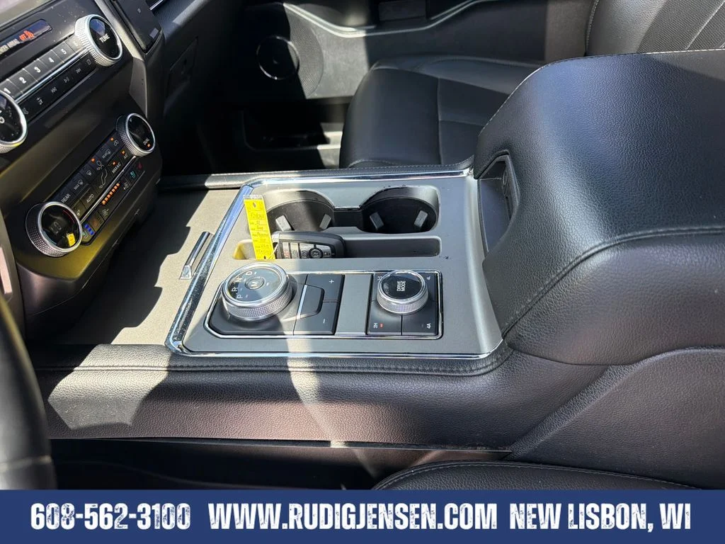 Used 2021 White Ford XLT image 24
