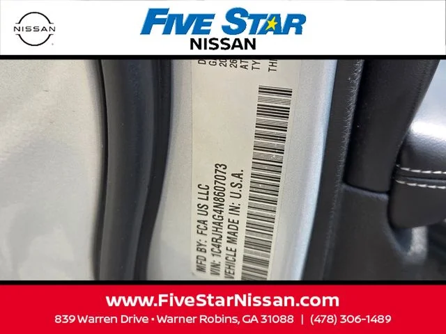 Used 2022 Silver Jeep Altitude image 19