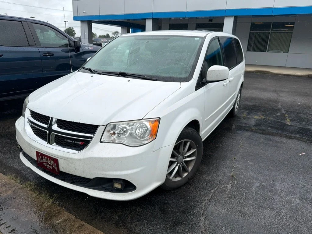 Used 2016 White Dodge SE Plus image 2