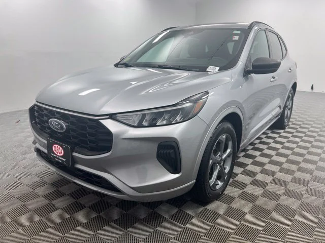 Used 2023 Silver Ford ST-Line image 2