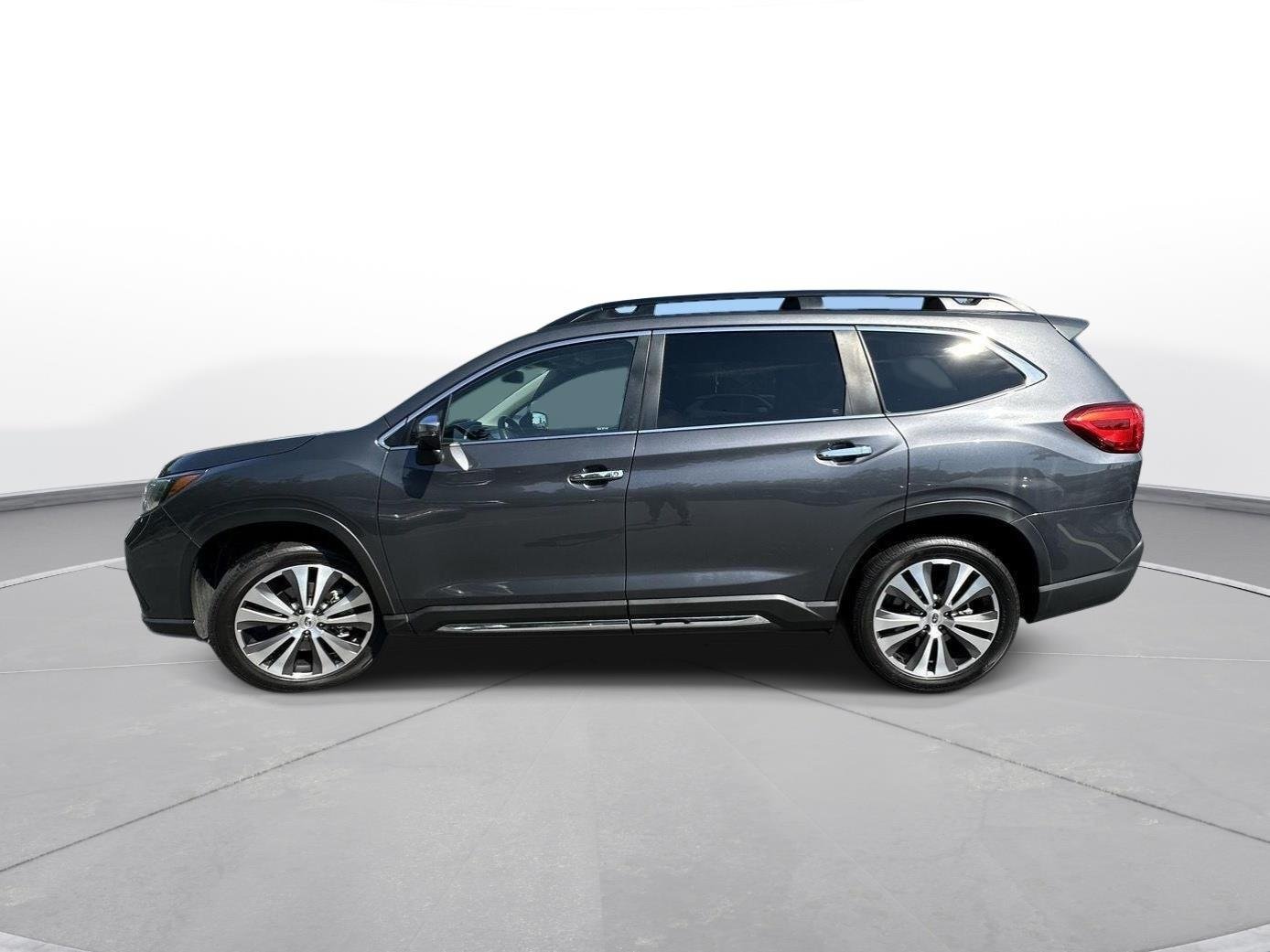 Used 2022 Magnetite Gray Metallic Subaru Touring image 9