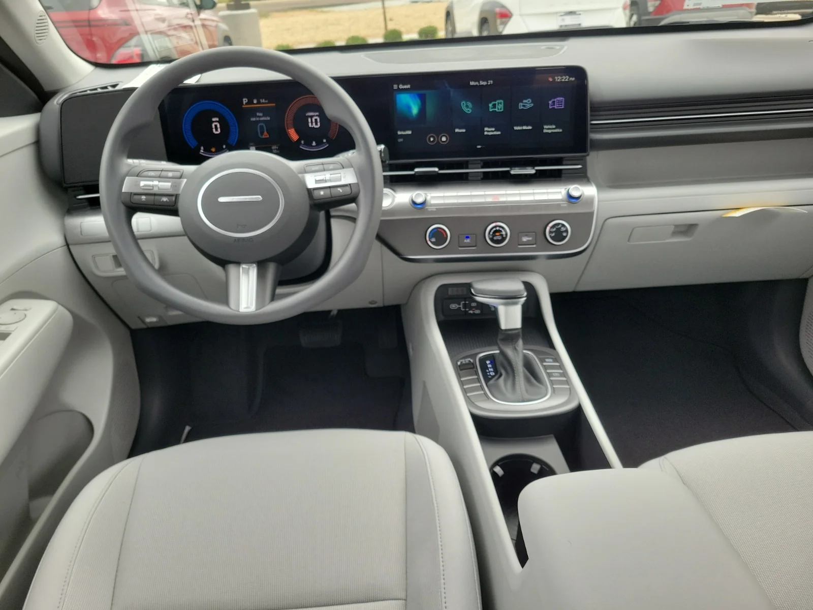 New 2027 Atlas White Hyundai SE 4dr Front-Wheel Drive image 10