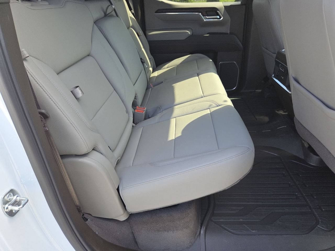 New 2026 Glacier White Tricoat GMC SLT image 24