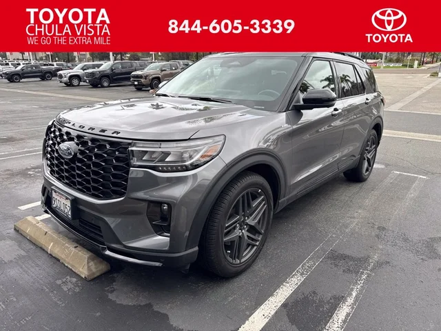 2025 Ford Explorer ST-Line