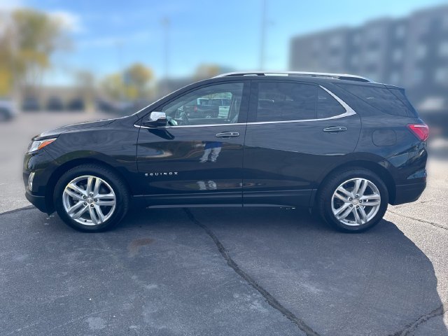 Used 2019 MOSAIC BLACK METALLIC Chevrolet Premier image 2
