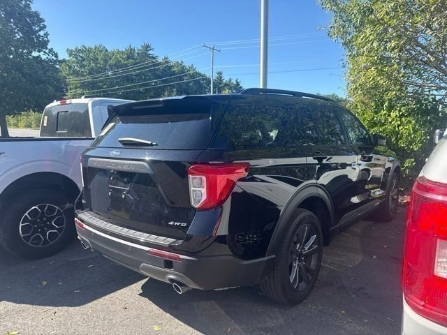 Used 2024 Black Metallic Ford XLT image 3