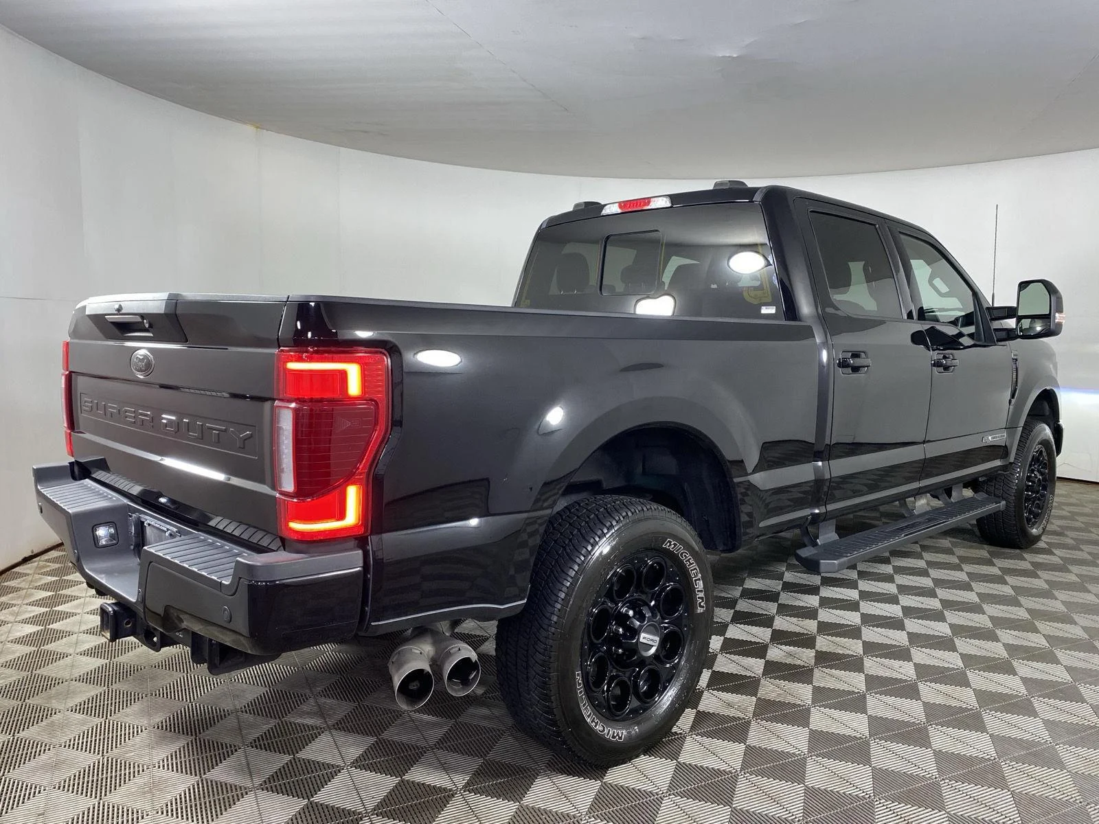 Used 2022 Agate Black Ford Lariat image 7
