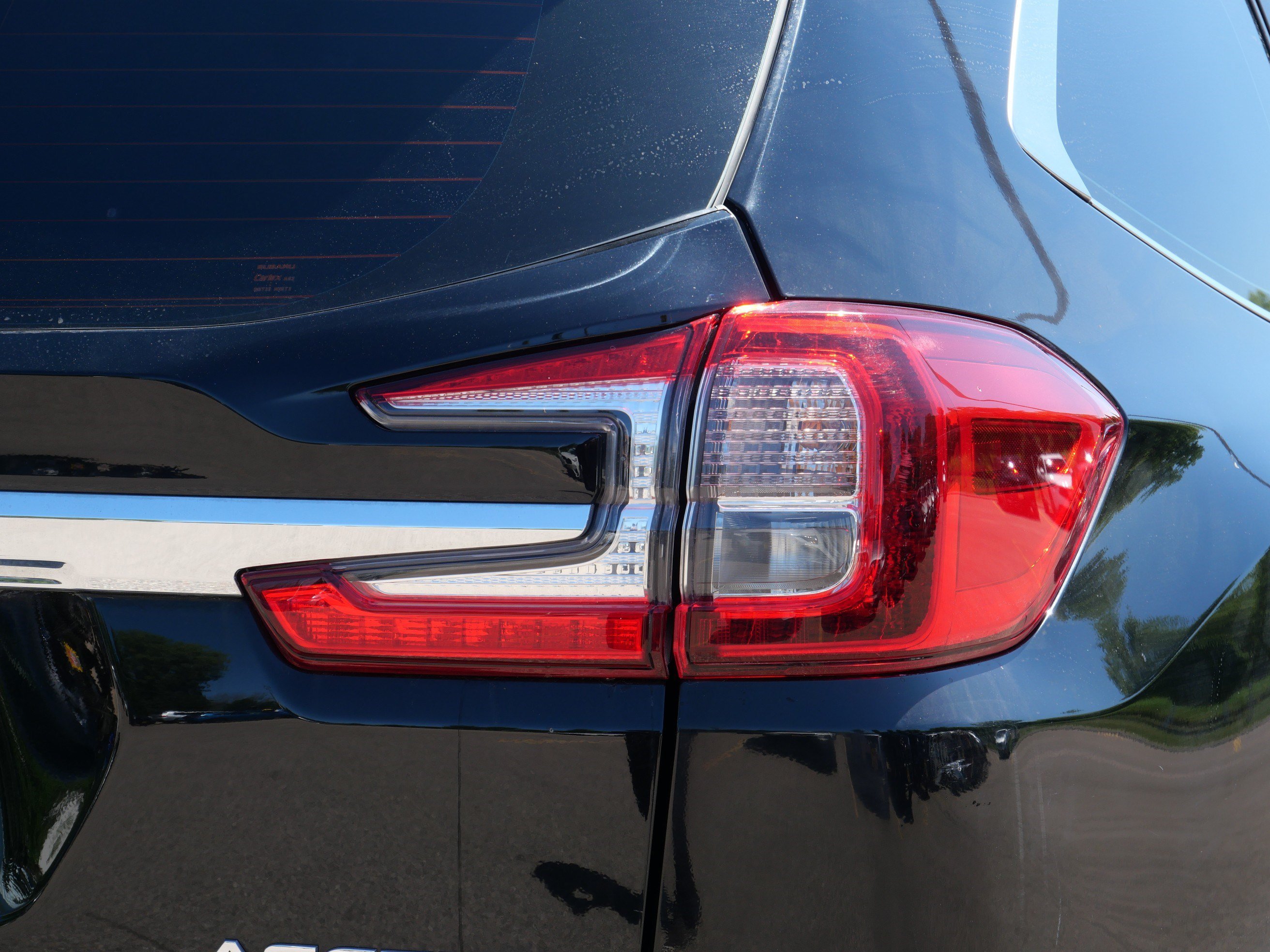 Used 2023 Crystal Black Silica Subaru 8P image 17