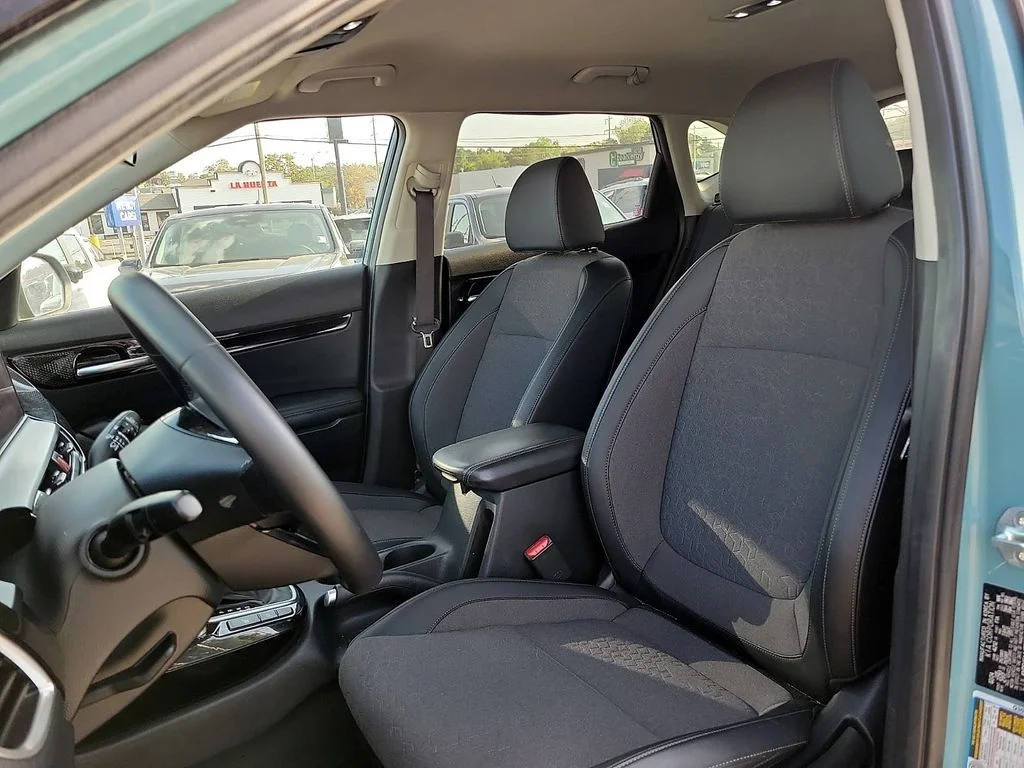 Used 2024 Blue / Black Kia S image 12