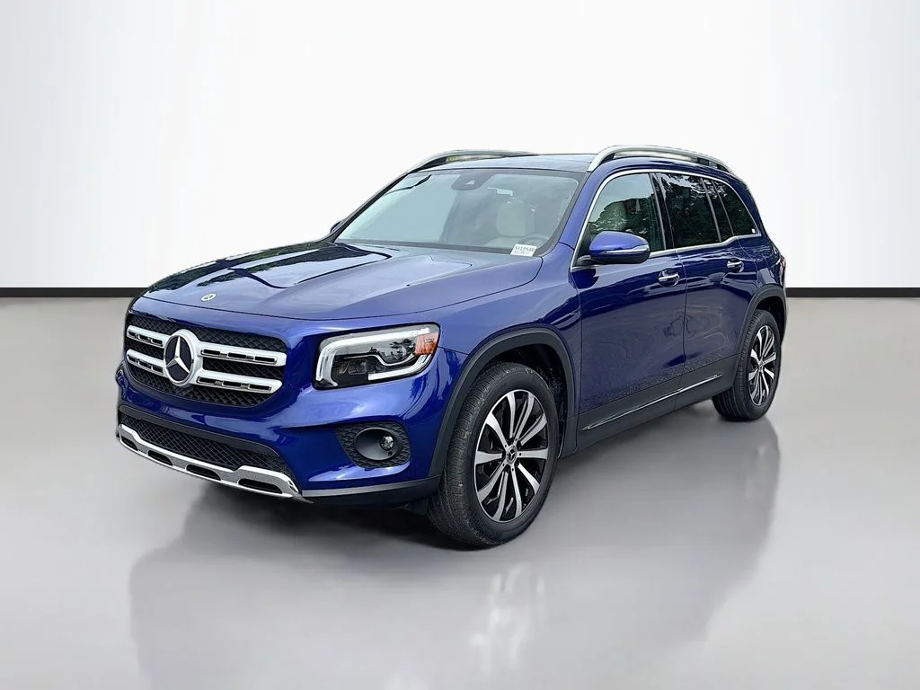 Used 2023 Blue Mercedes-Benz GLB 250 image 7