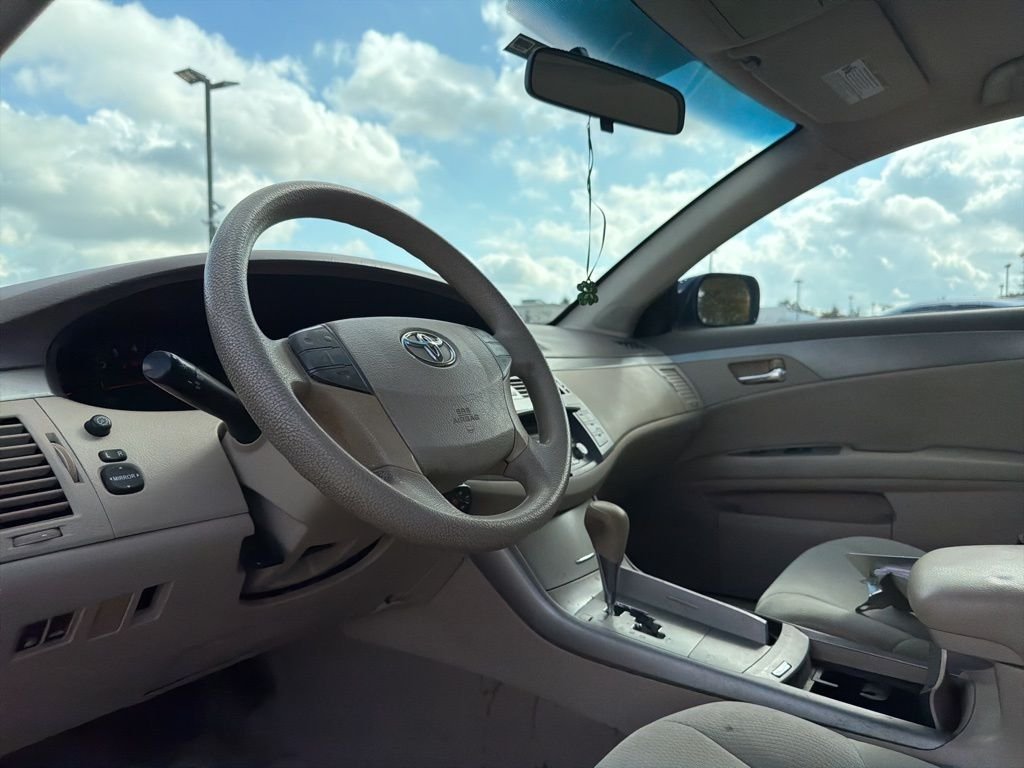 2008 Toyota Avalon XL photo 2