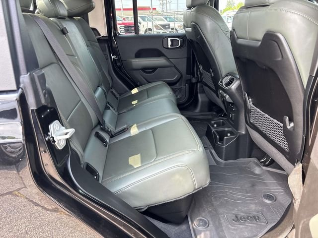 Certified Used 2025 Black Clearcoat Jeep Mojave image 19