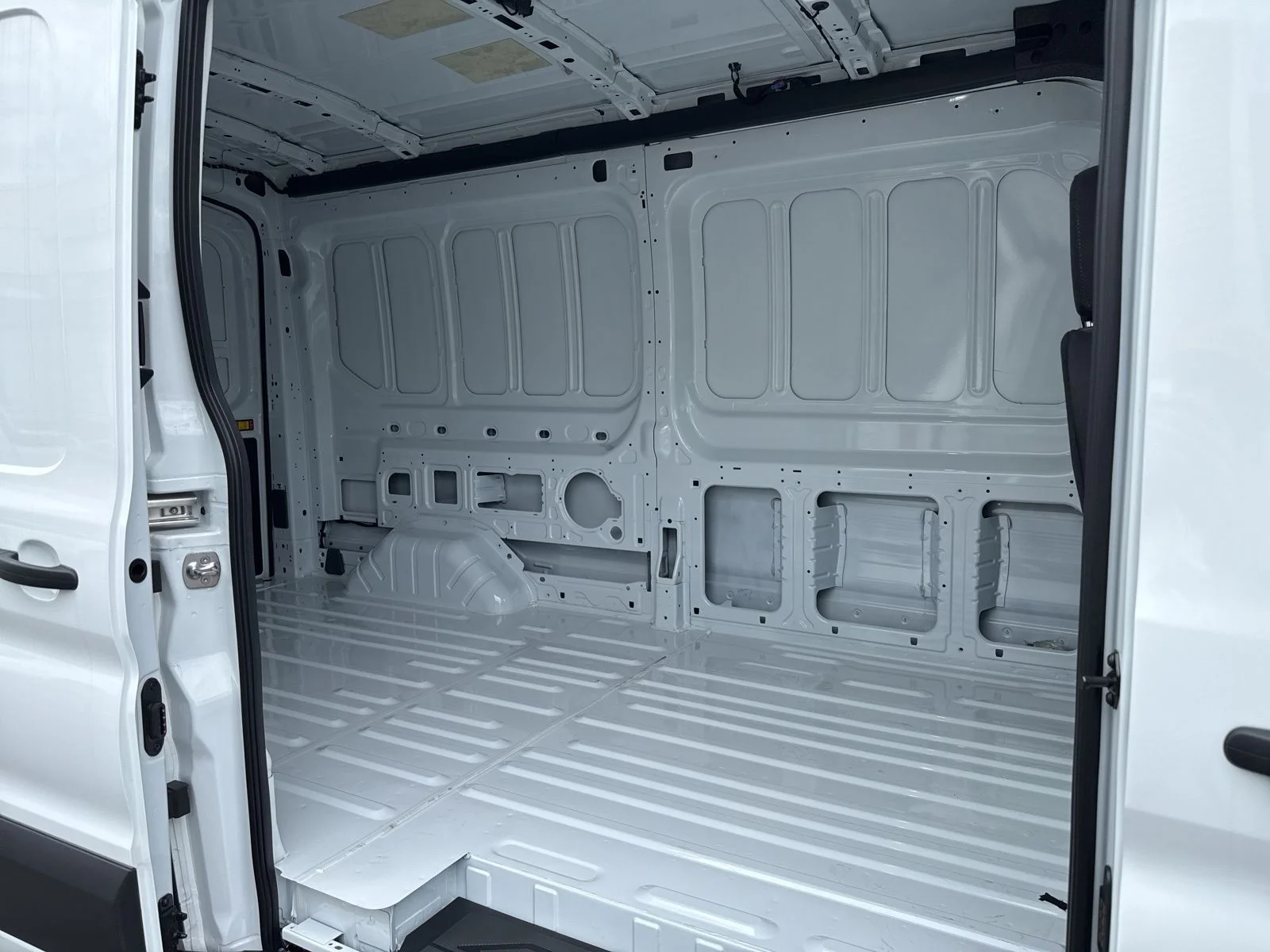 New 2026 Oxford White Ford Cargo Van image 12