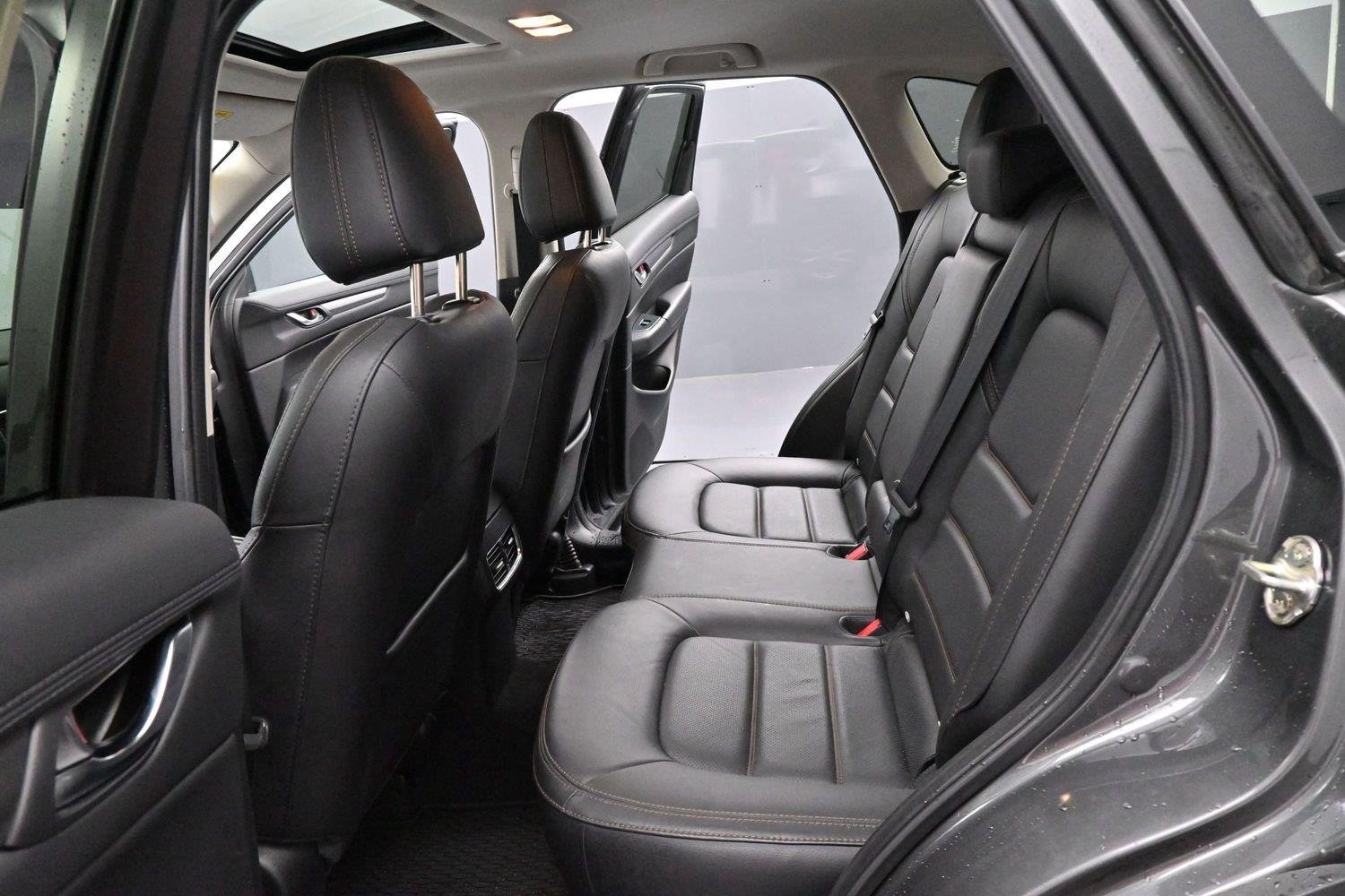 Used 2022 Machine Gray Metallic Mazda 2.5 S Preferred Package image 30