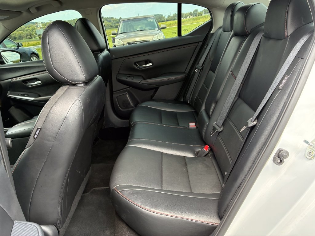 Used 2024 White Nissan SR image 18