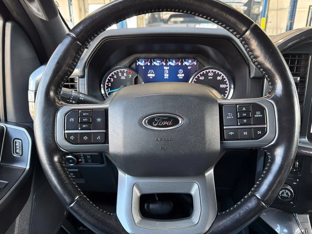 Used 2022 Rapid Red Metallic Tinted Clearcoat Ford XLT image 21