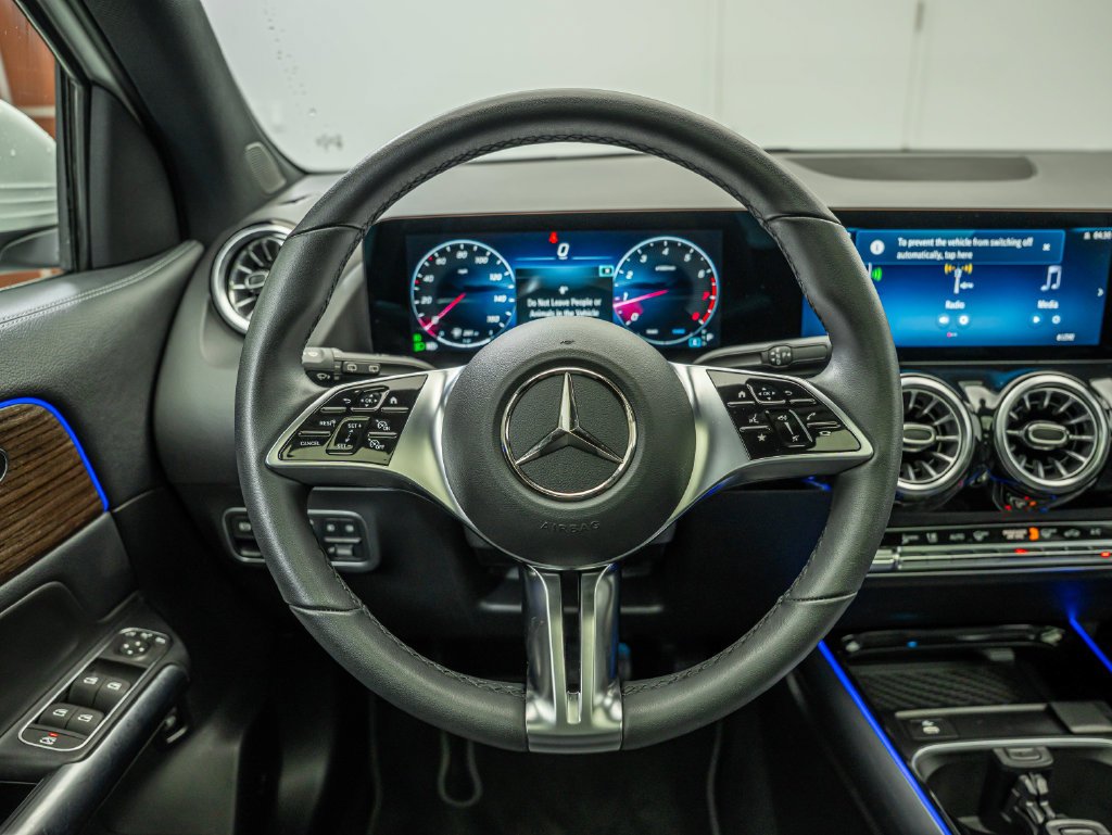 Used 2026 Polar White Mercedes-Benz GLA 250 image 29