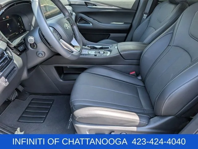 Certified Used 2026 Green INFINITI LUXE image 22