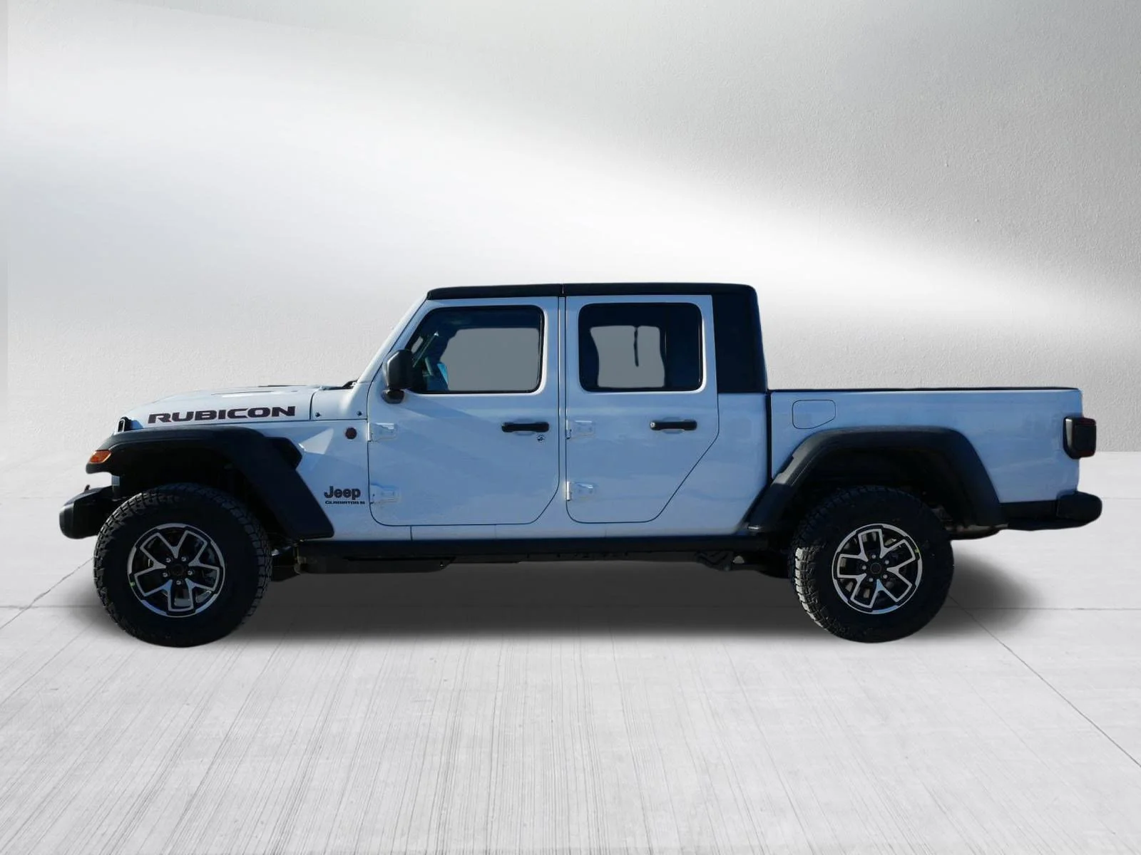 New 2026 Bright White Clear-Coat Exterior Paint Jeep Rubicon image 4