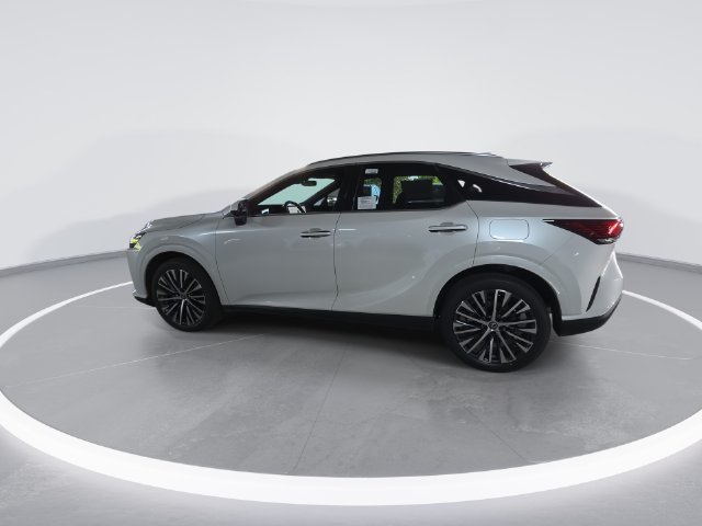 New 2026 Eminent White Pearl Lexus PREMIUM PLUS image 5