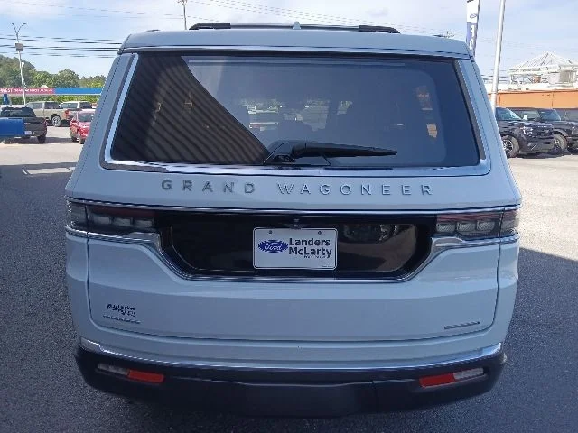 Certified Used 2022 White Jeep Series II image 4