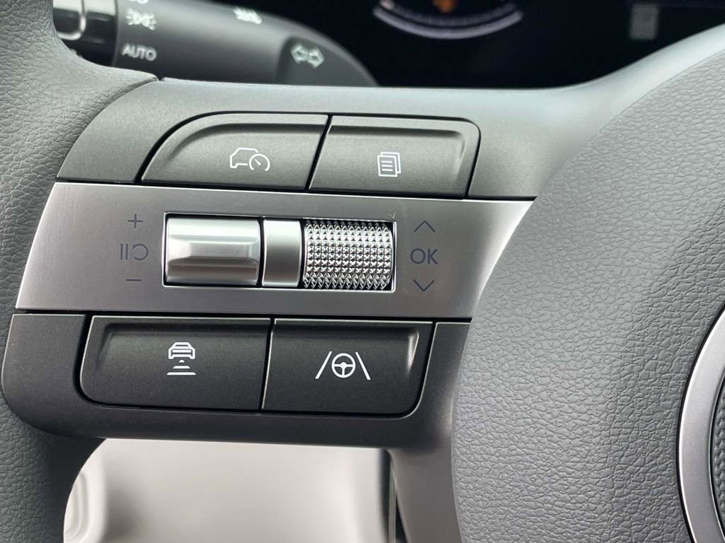 New 2026 White Hyundai SE FWD image 22