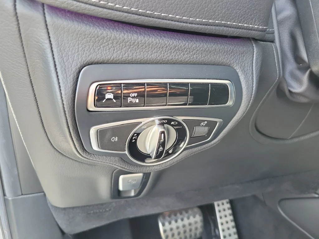Used 2021 Blue Mercedes-Benz G 550 image 33