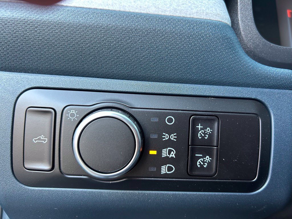 Used 2026 Azure Gray Metallic Ford XLT image 19