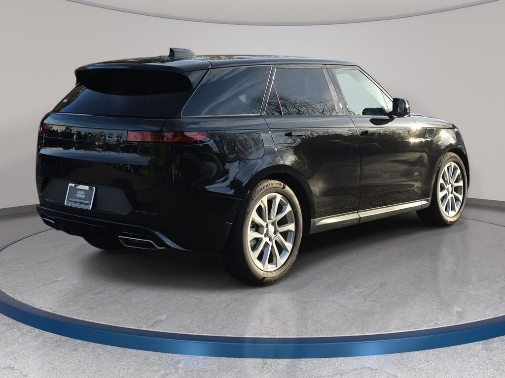Certified Used 2025 Black Land Rover SE image 6