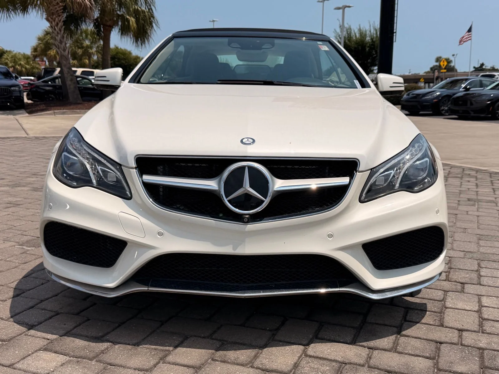 Used 2016 designo Diamond White Metallic Mercedes-Benz E 400 image 4